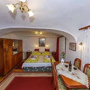 barokk-vendeghaz-apartman.egerhotels.net/