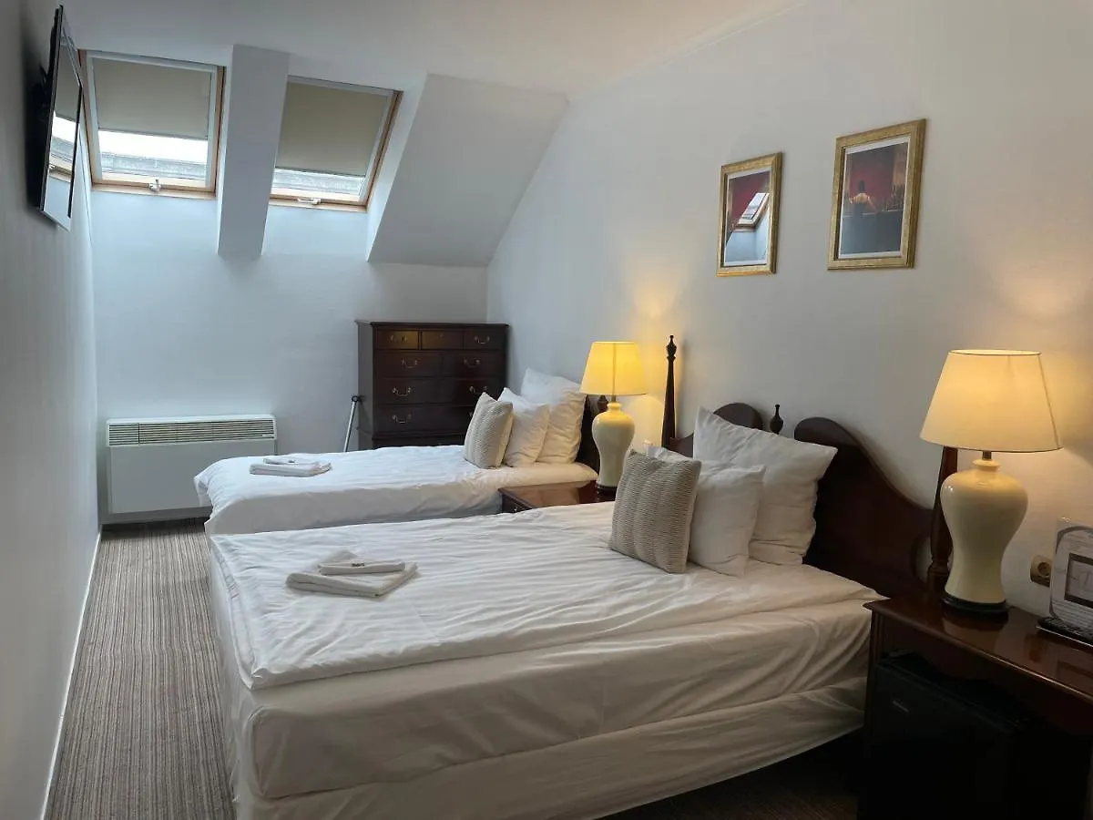 Opera16 Guestrooms Budapest Affittacamere