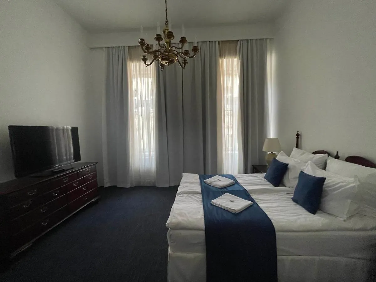 Opera16 Guestrooms Budapest Affittacamere