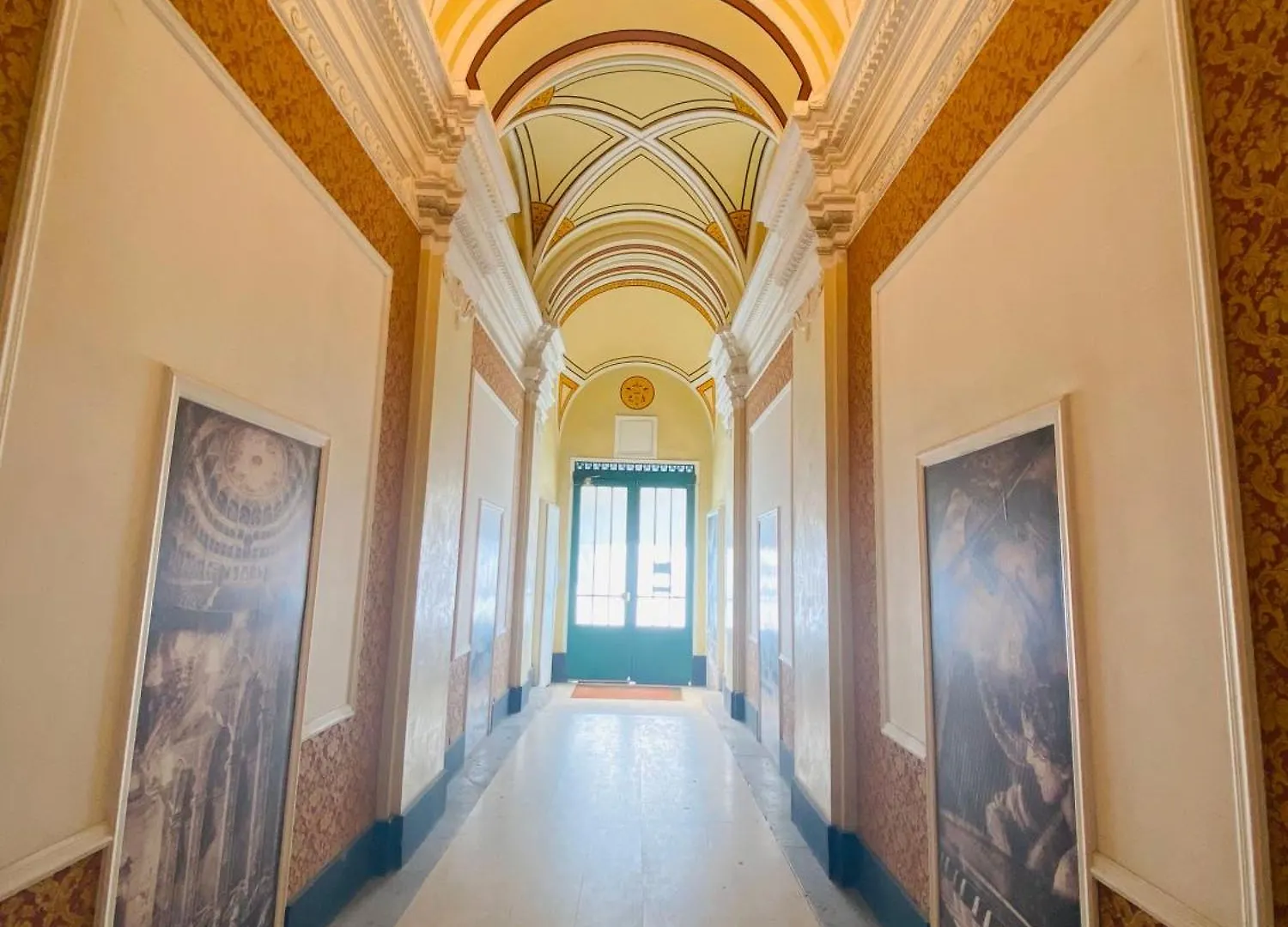 Pensión Opera 16 Rooms Budapest